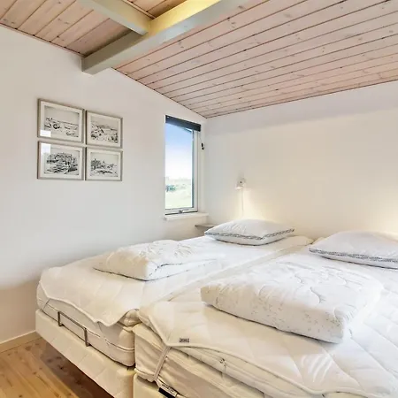 Benda - 348m From The Sea By Interhome *